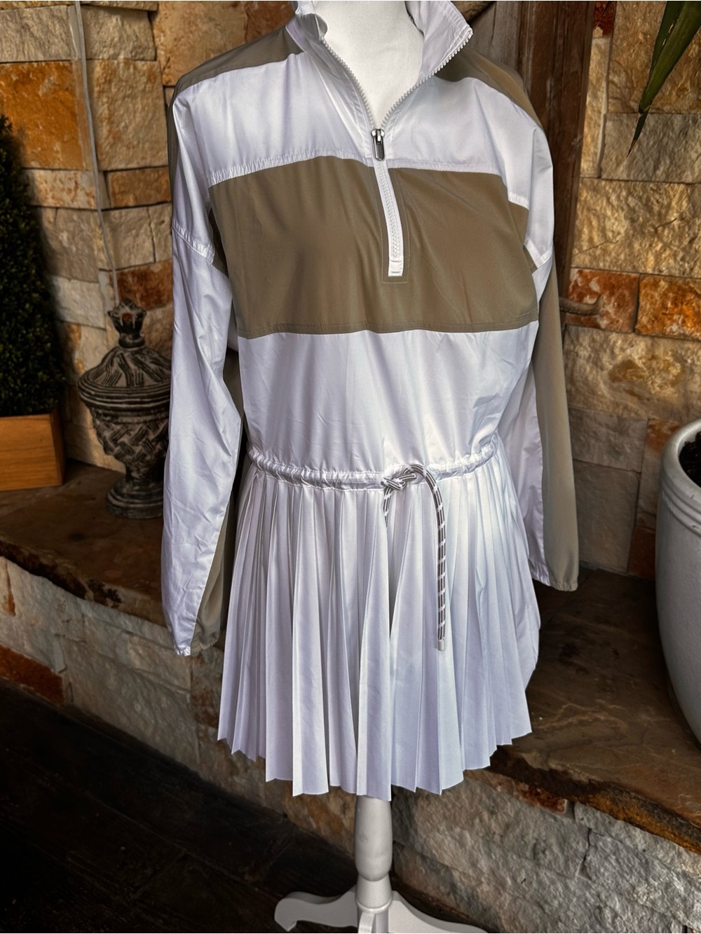 Athleta White Power Serve Shell Dress Jacket